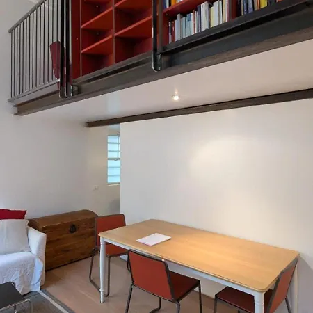 Milanese Loft With Garden Apartment