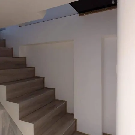 Milanese Loft With Garden *
